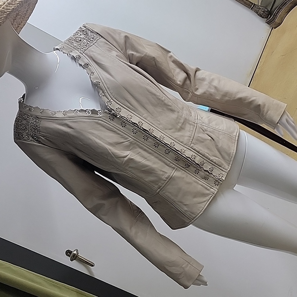 HINGE Ivory Leather Jacket Floral Laser Cut  Zippered Moto Size Medium